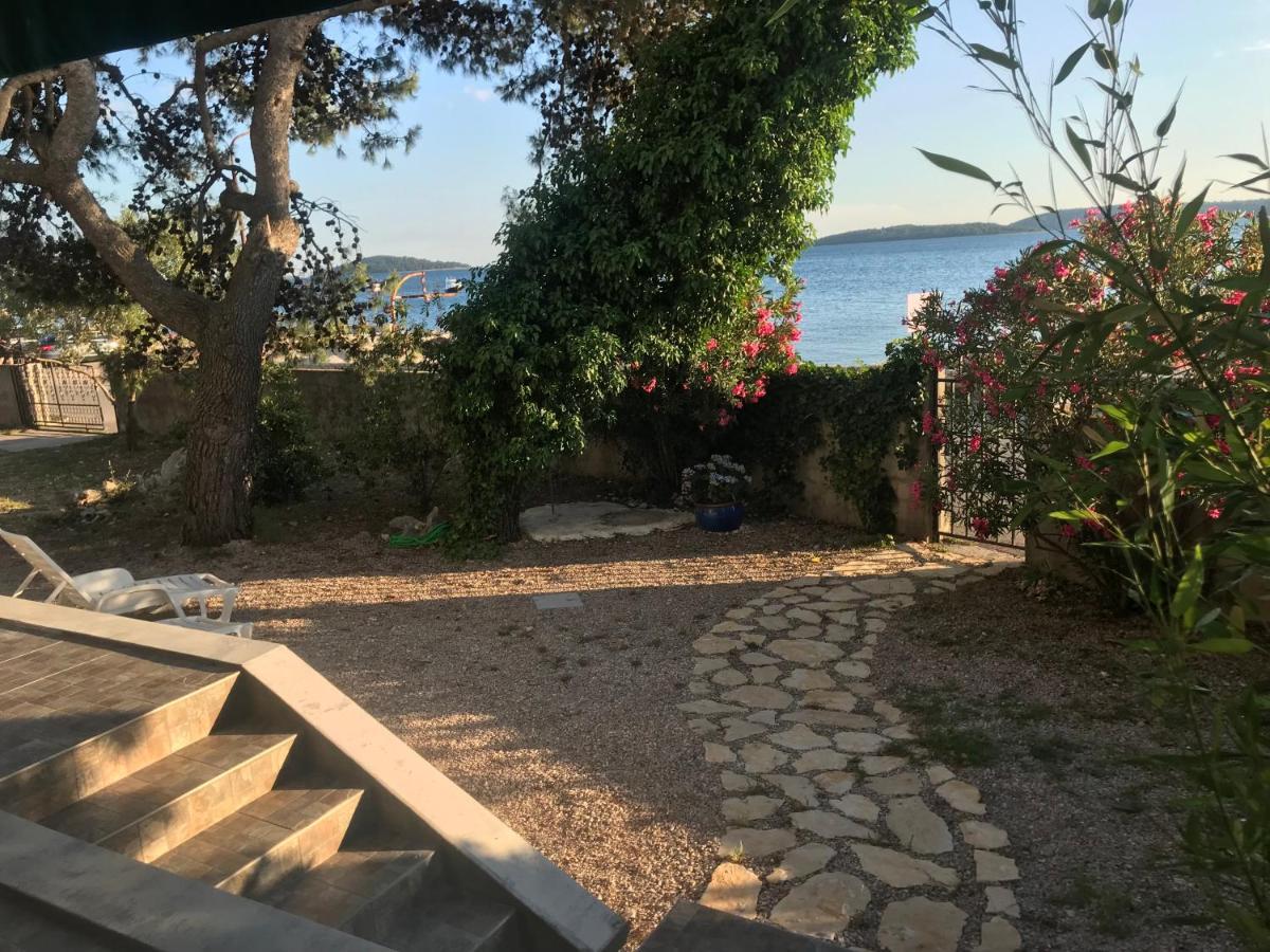Mare Apartment *